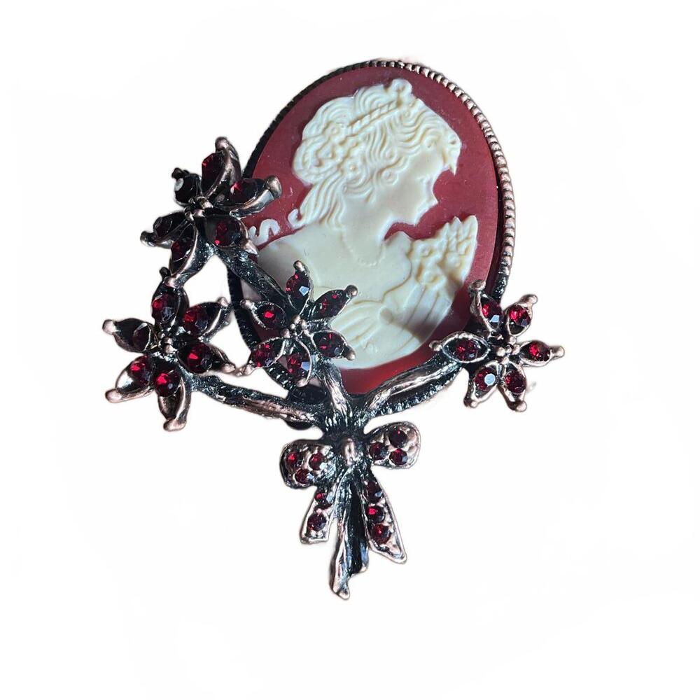 Vintage Victorian Cameo Ruby Crystal Brooch